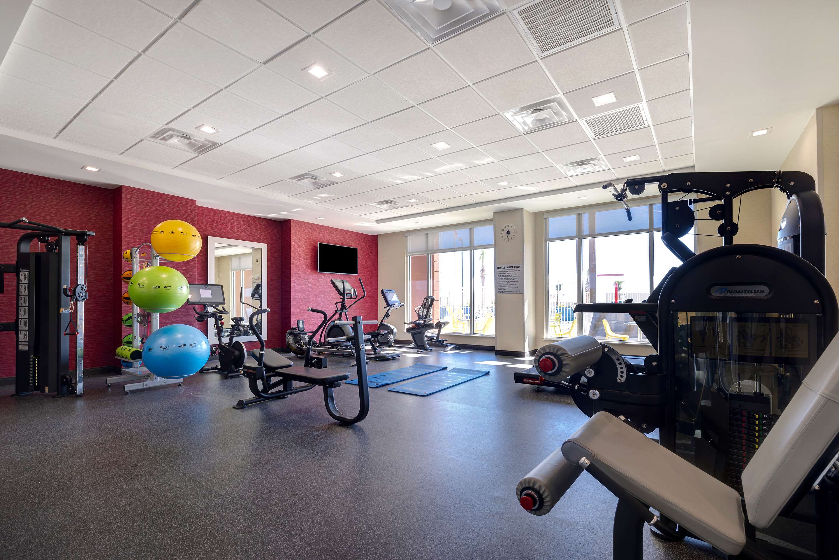 Health club fitness center gym | TRU BY Hilton Galveston