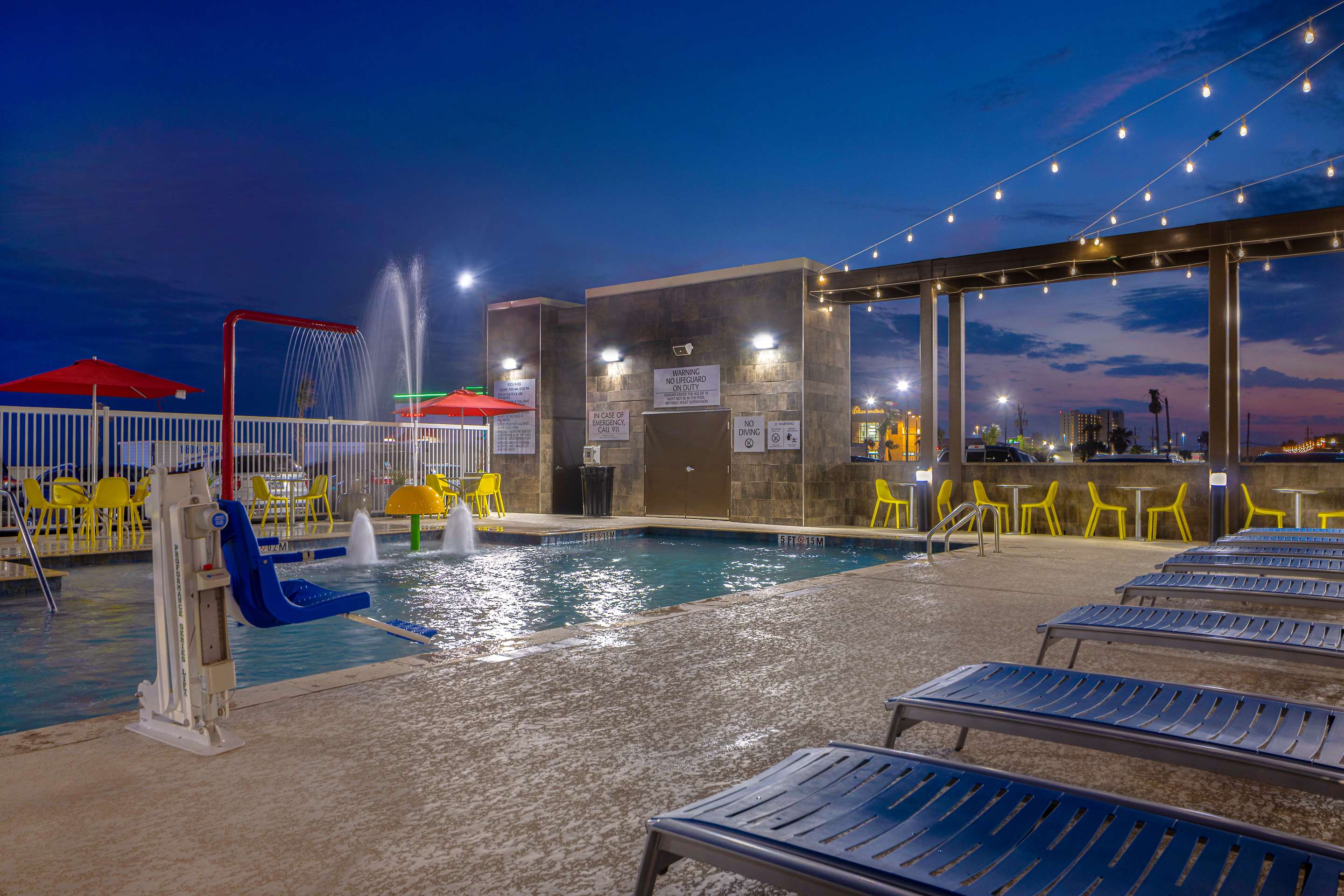 Pool | TRU BY Hilton Galveston