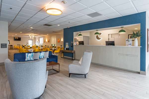  - Comfort Inn & Suites Airport Buffalo