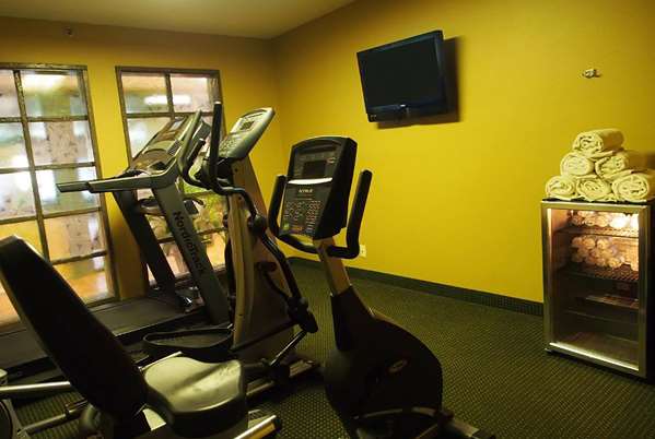 Fitness/ Exercise Room - Travelodge Coffeyville