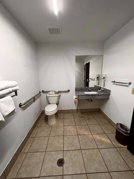  - SureStay Hotel by Best Western Morganton - I-40, Exit 103