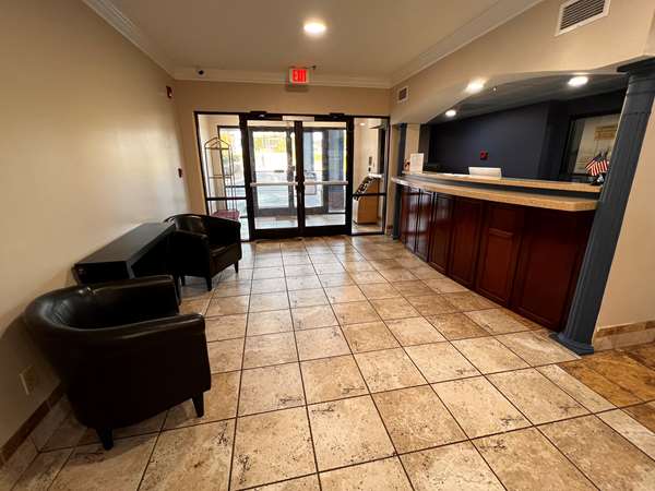  - SureStay Hotel by Best Western Morganton - I-40, Exit 103