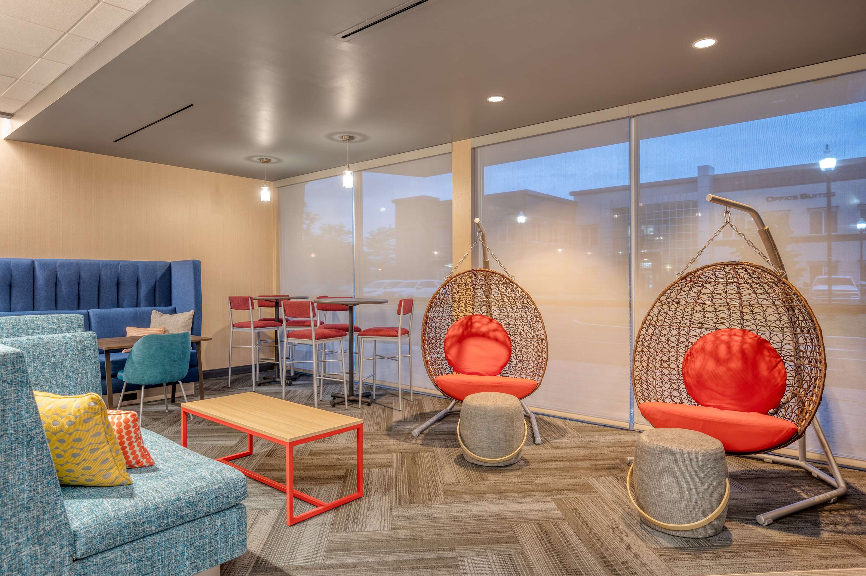 Lobby | Tru By Hilton Indianapolis Lawrence, In