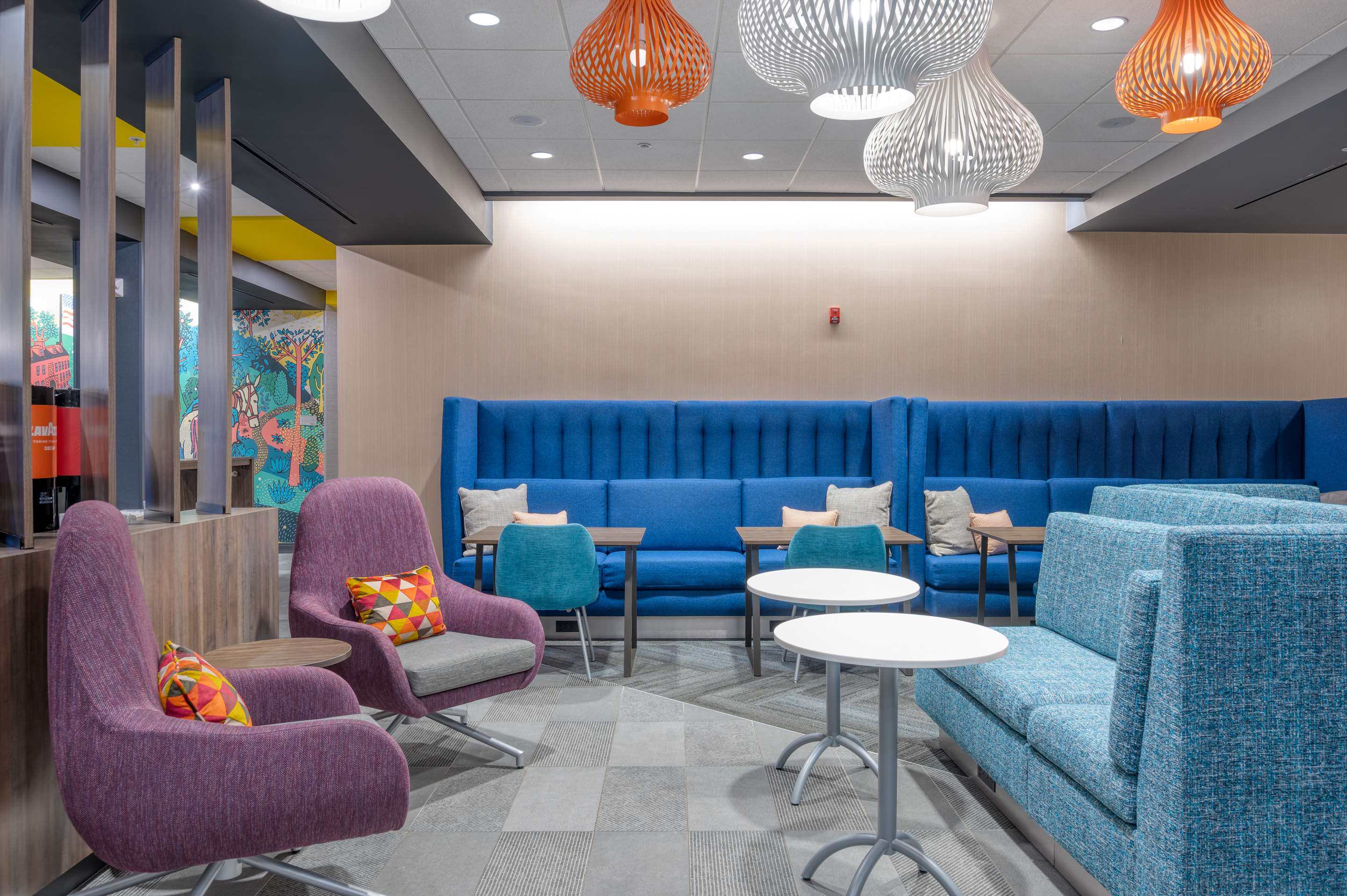 Lobby | Tru By Hilton Indianapolis Lawrence, In