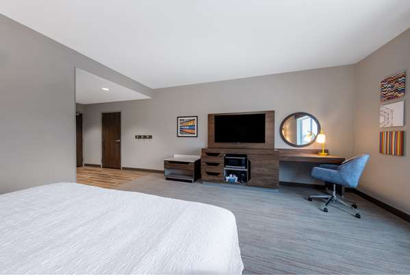  - Hampton Inn Southeast Kansas City -  I-435, Exit 70