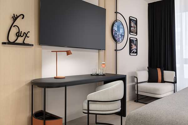  - Canopy by Hilton Hotel Yorkville Toronto