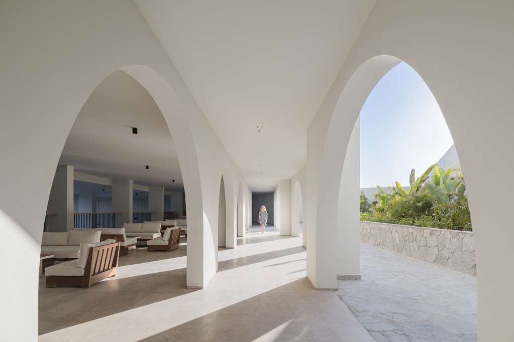 Serry Beach Resort