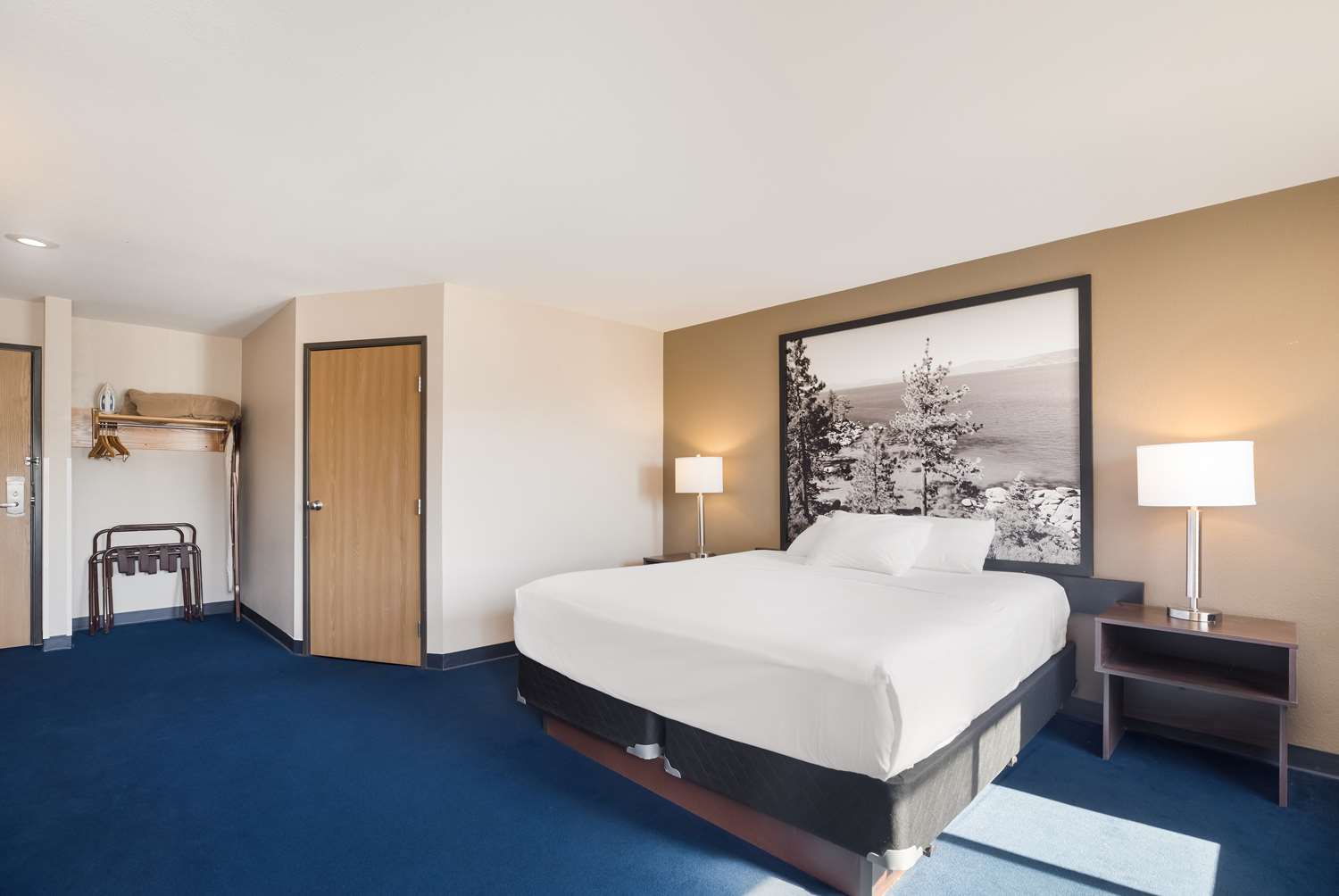 1 King Bed Suite Non-Smoking image