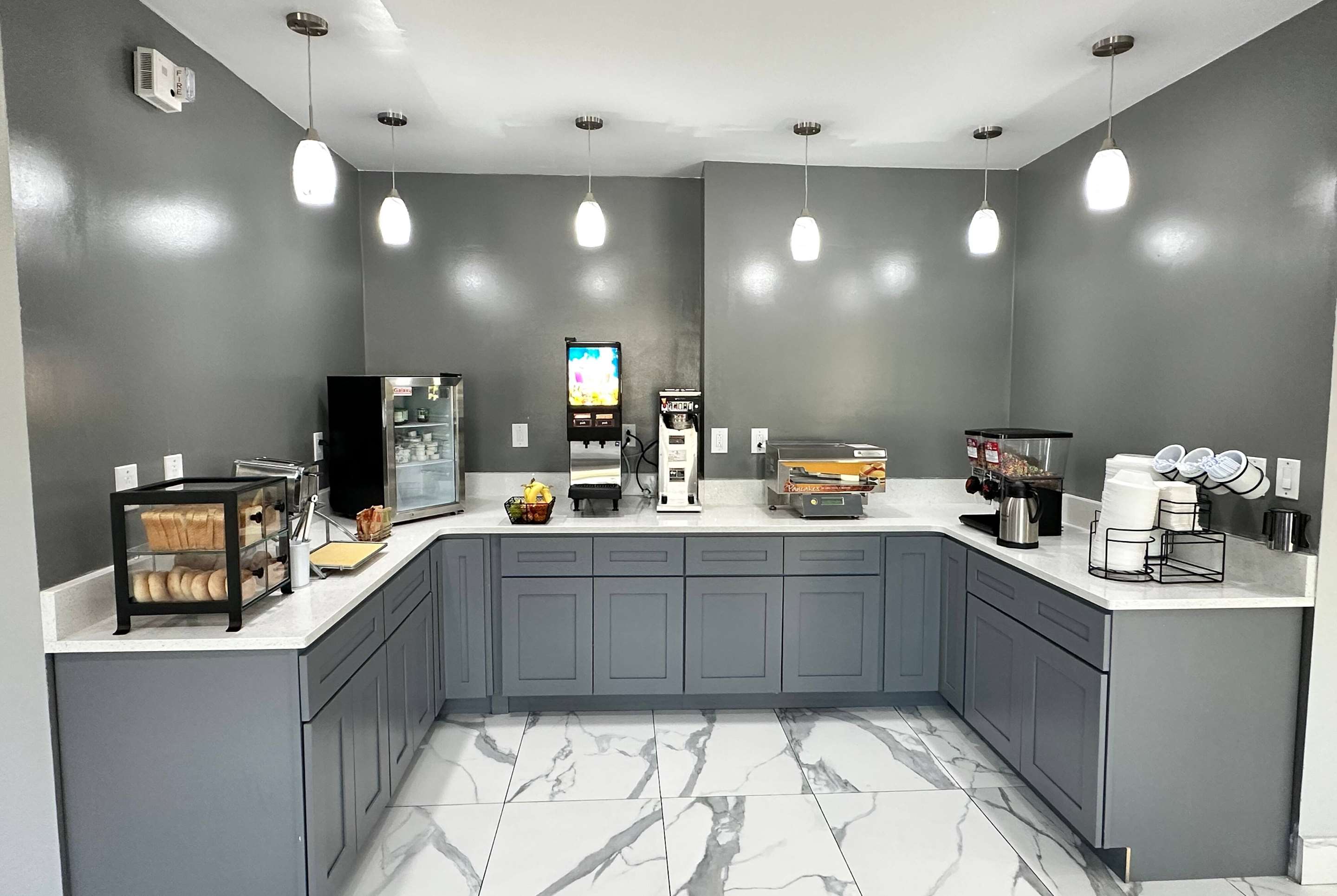 Breakfast Area | Ramada by Wyndham Lithia Springs Atlanta