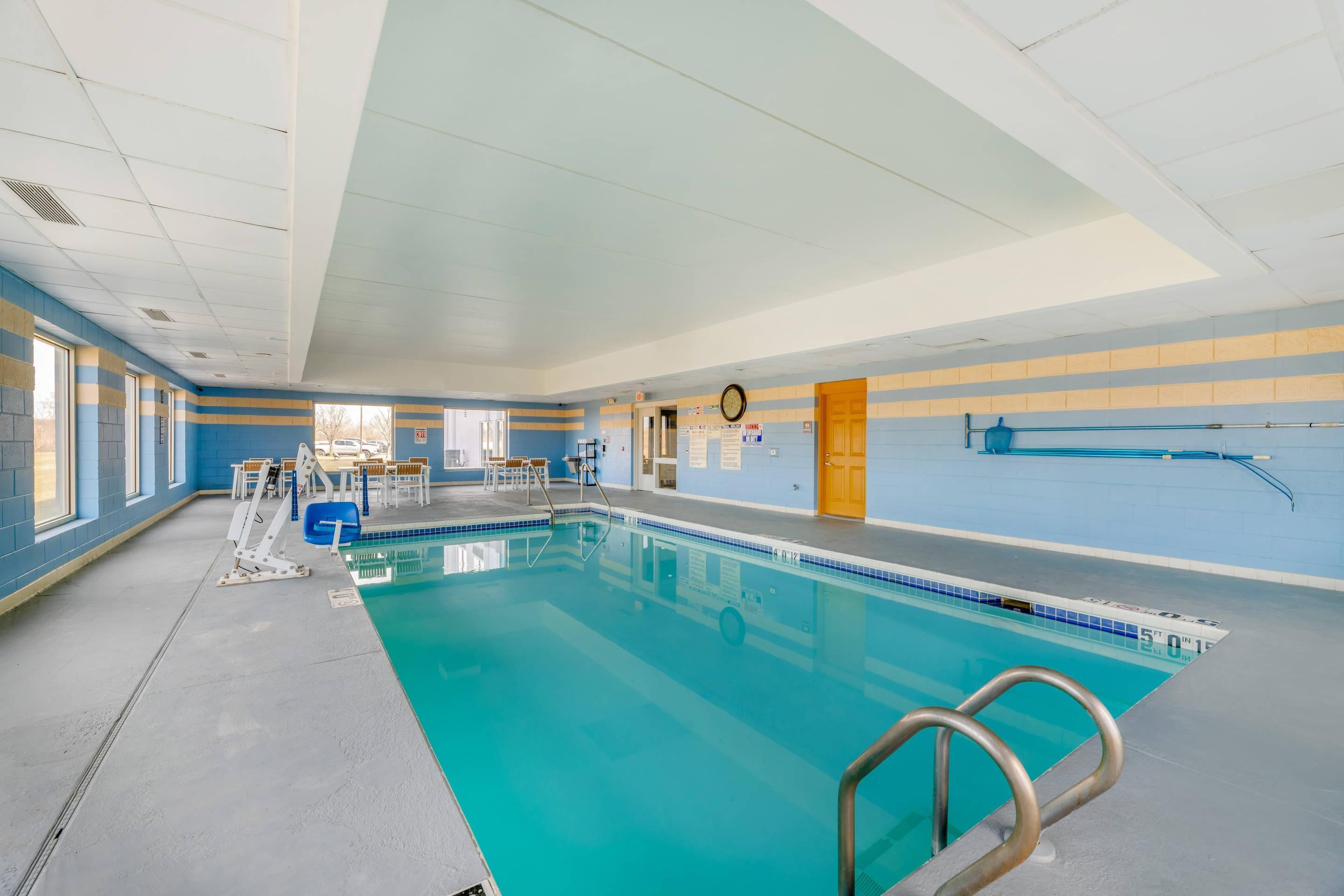 Indoor pool | Comfort Inn & Suites