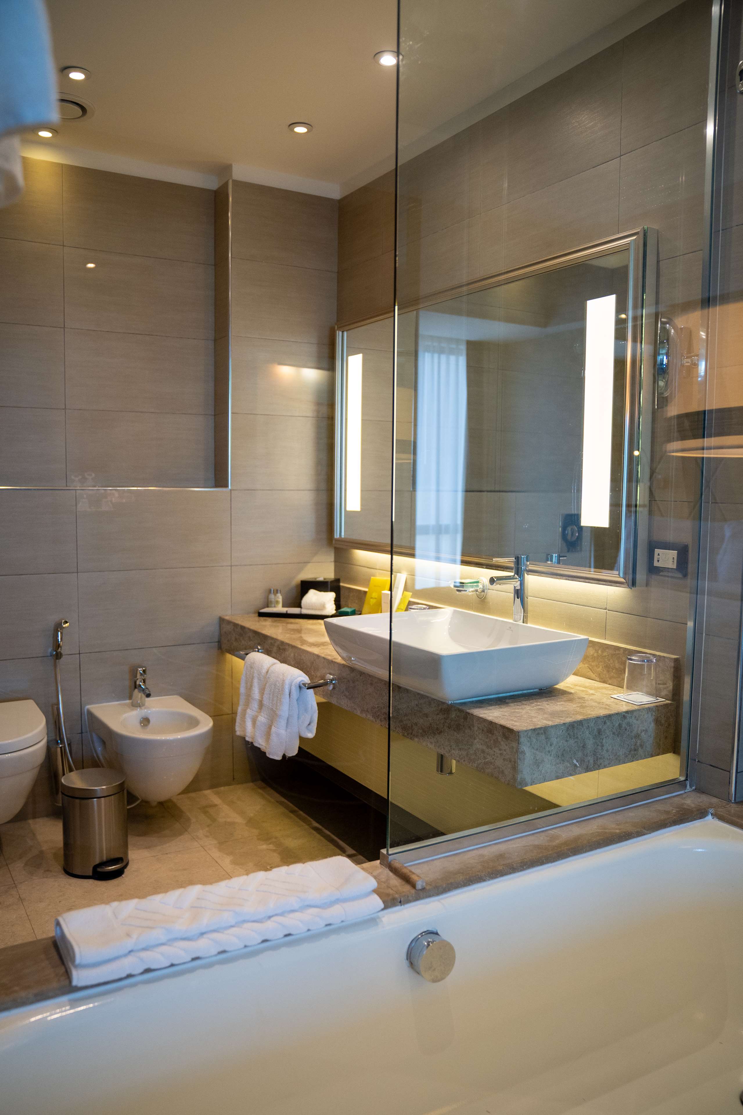 Hilton Amman Room Type - KING JUNIOR SUITE