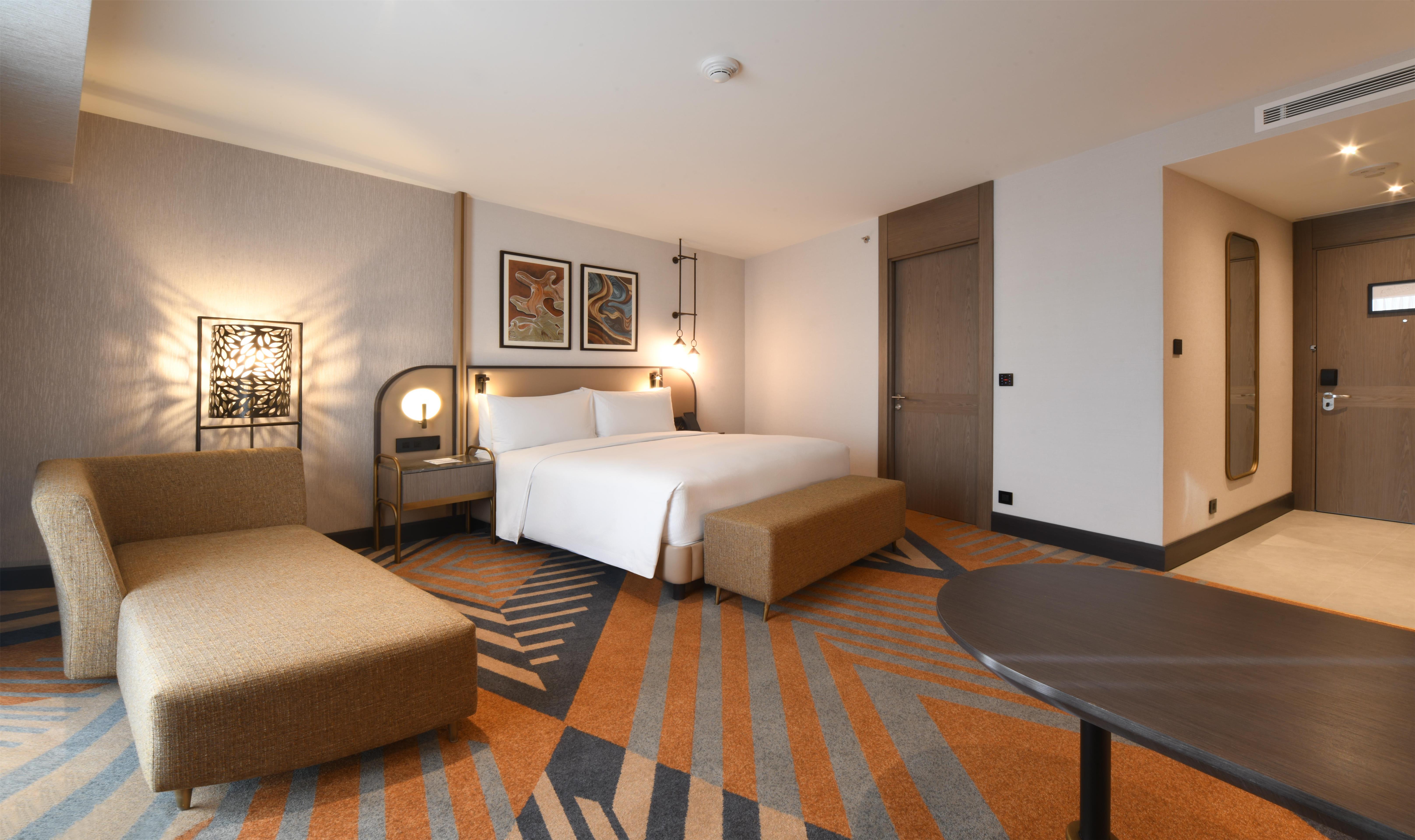 Hilton Amman Room Type - KING PREMIUM ROOM
