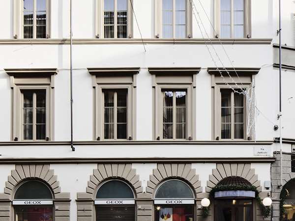 On-Site,Outdoor/Exterior,Exterior View of Building