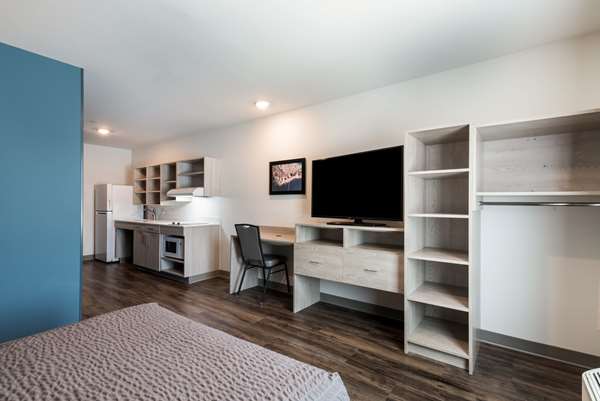  - WoodSpring Suites Greensboro - I-40, Exit 210