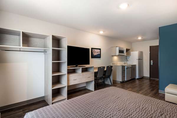  - WoodSpring Suites Greensboro - I-40, Exit 210