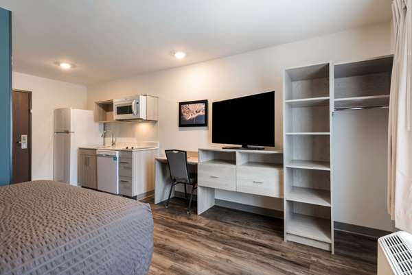  - WoodSpring Suites Greensboro - I-40, Exit 210