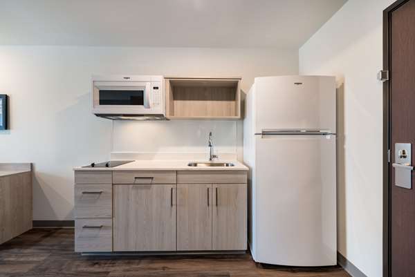  - WoodSpring Suites Greensboro - I-40, Exit 210