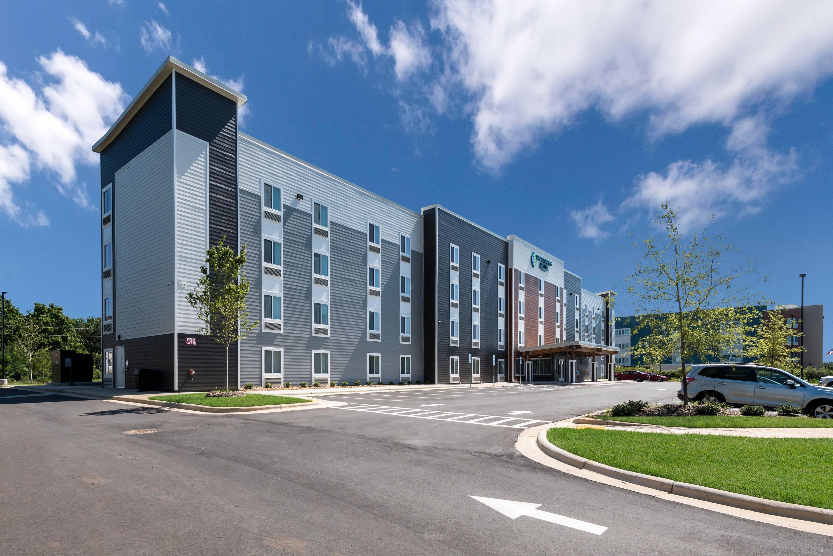 Hotel exterior | WoodSpring Suites Greensboro - High Point North