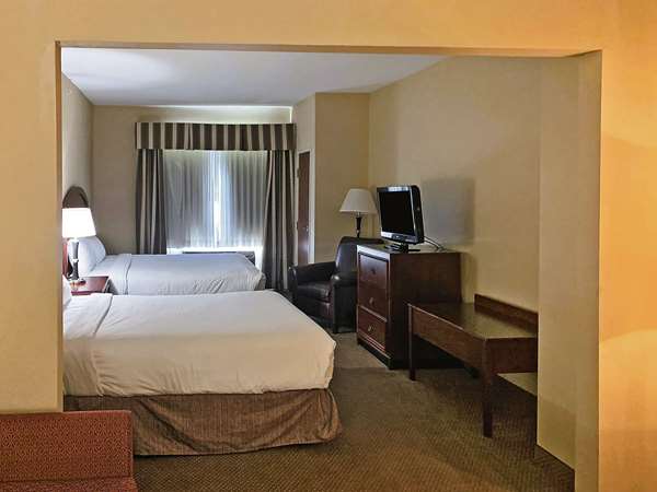 Suite - Rodeway Inn & Suites Catoosa - I-44, Exit 240