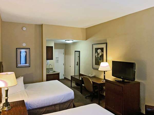  - Rodeway Inn & Suites Catoosa - I-44, Exit 240