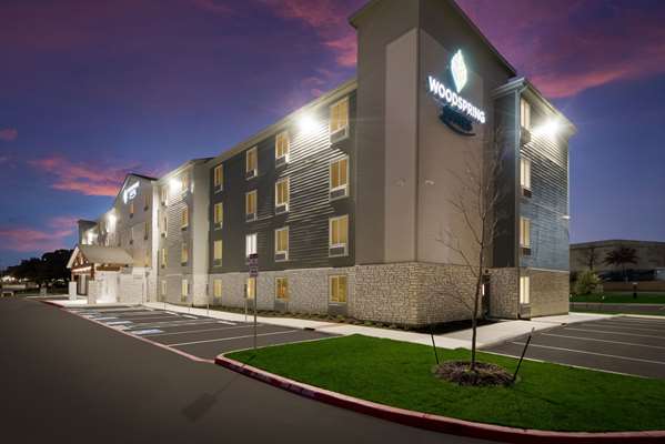 Exterior view - WoodSpring Suites UTSA Medical Center San Antonio