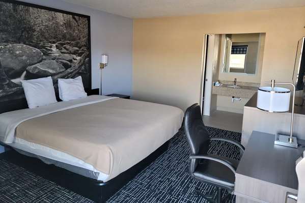  - Super 8 Motel Paducah