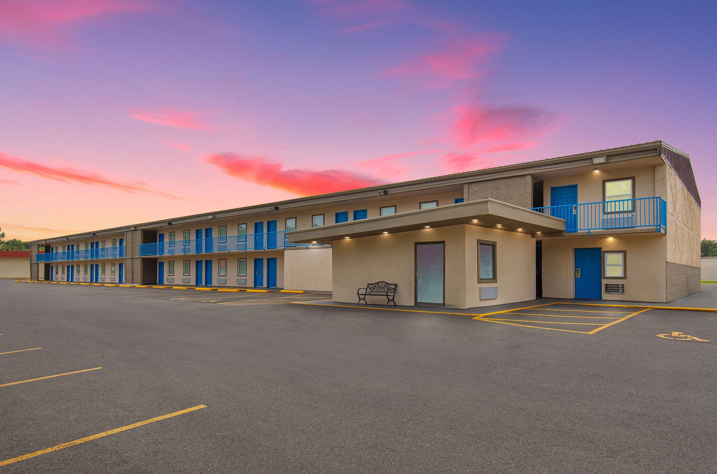 Exterior | Super 8 by Wyndham Paducah I-24 Exit 4