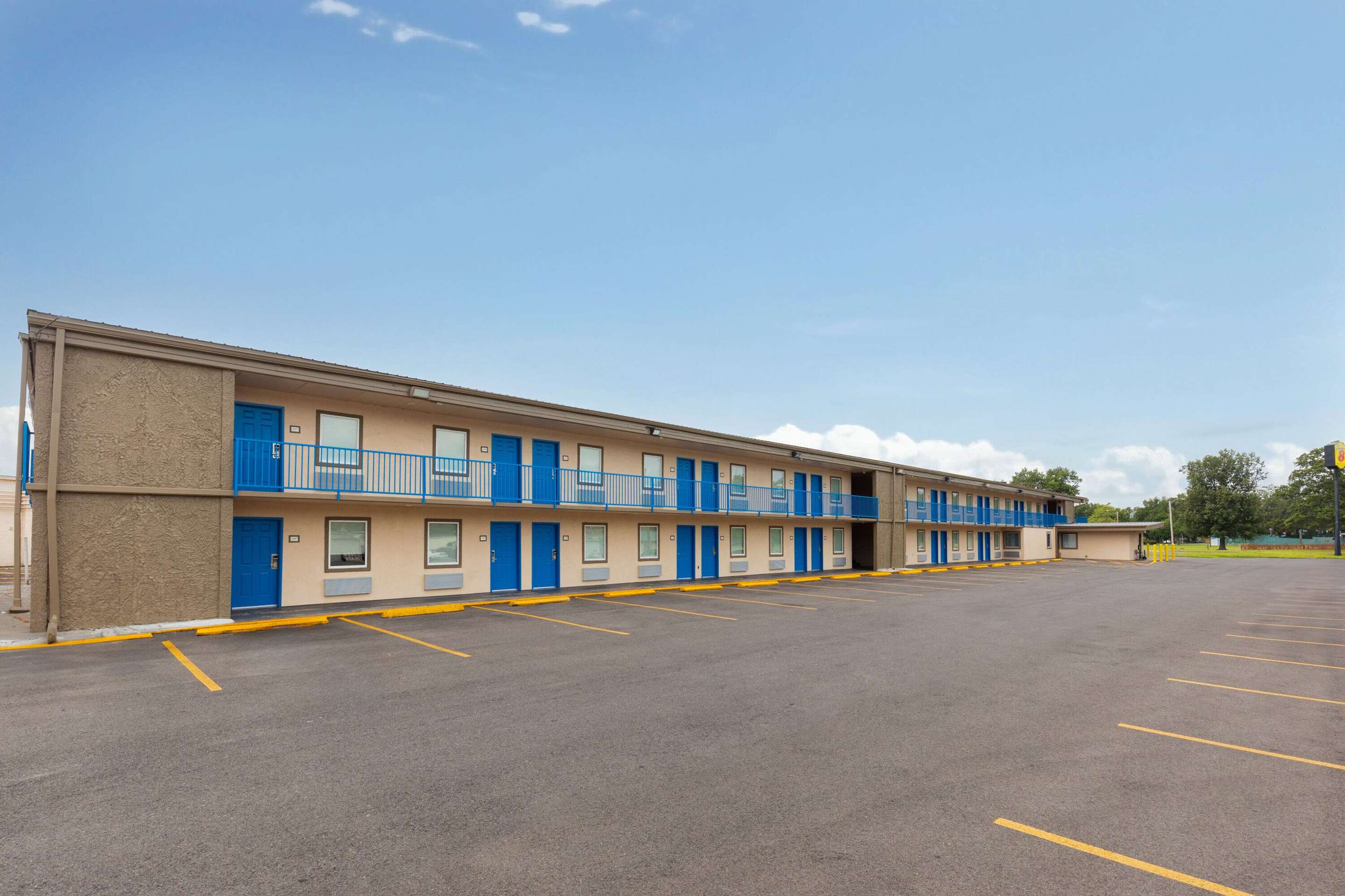 Exterior | Super 8 by Wyndham Paducah I-24 Exit 4