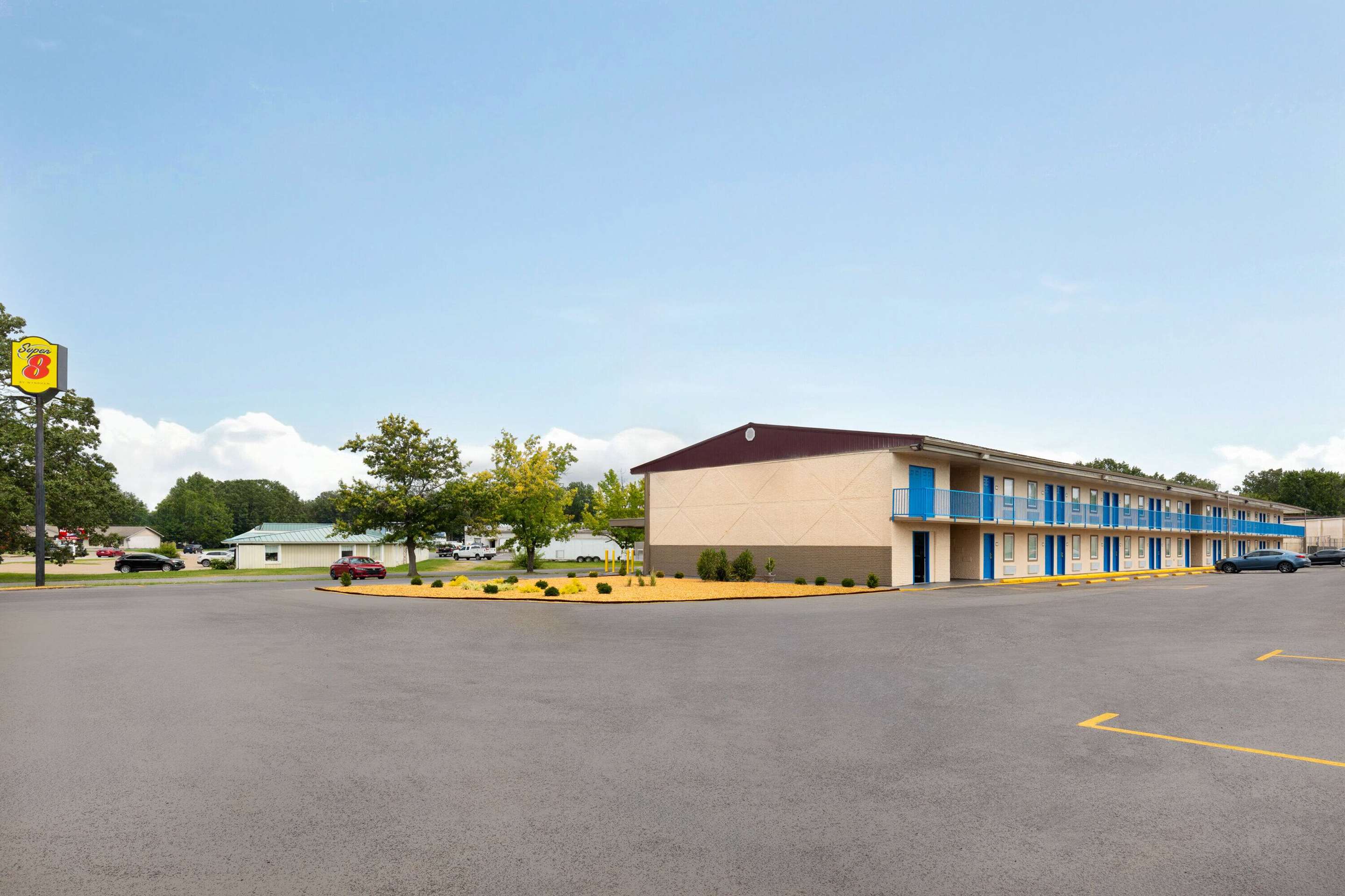 Exterior | Super 8 by Wyndham Paducah I-24 Exit 4