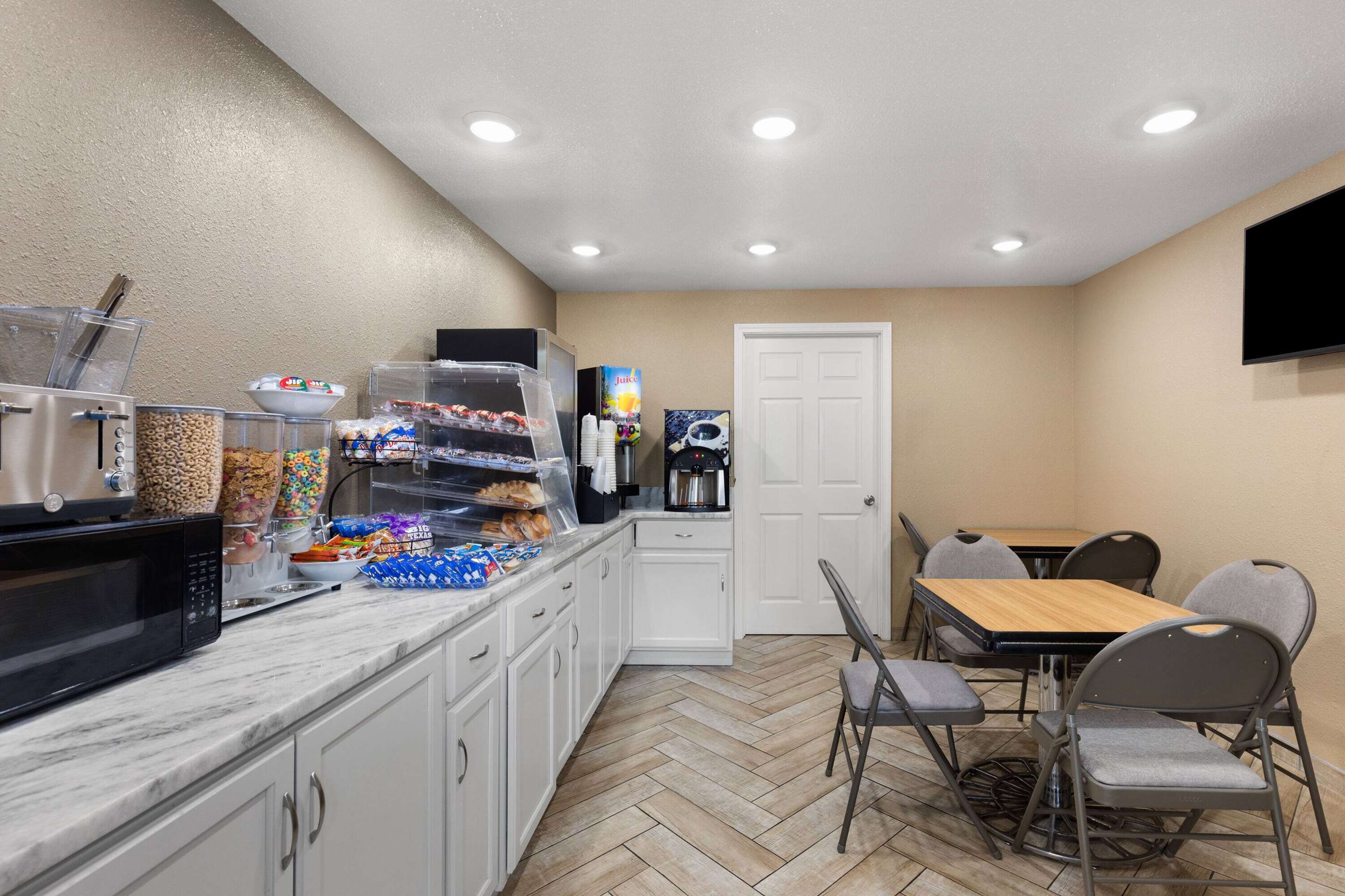 Property amenity | Super 8 by Wyndham Paducah I-24 Exit 4