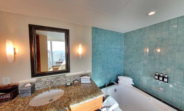  - Embarc Hotel Vancouver