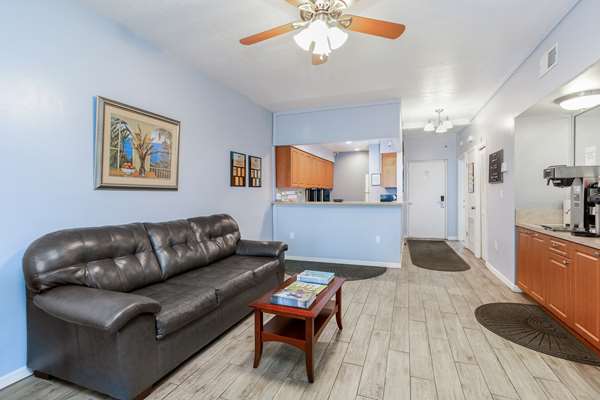  - Alhambra Villas Poinciana