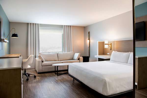  - Wyndham Garden Hotel Airport Winnipeg