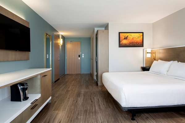  - Wyndham Garden Hotel Airport Winnipeg