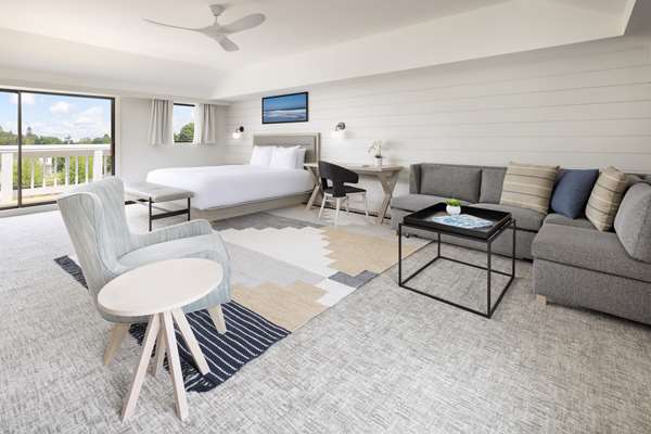 Suite - Pell Hotel Middletown