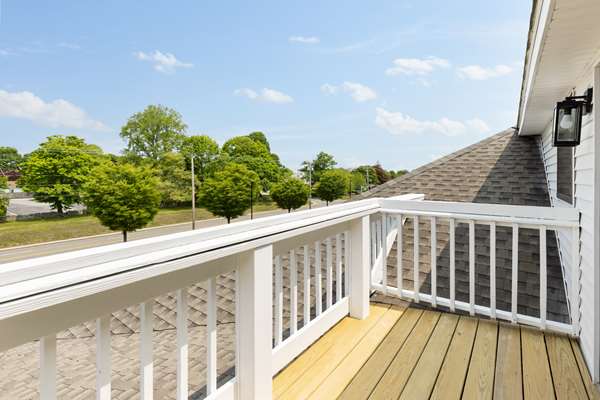  - Pell Hotel Middletown