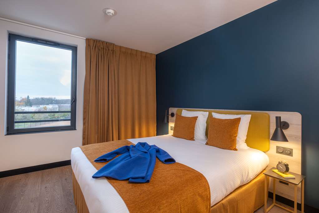 KYRIAD TOURS SUD BALLAN MIRE-guestroom-Guest Room,On-Site.jpg