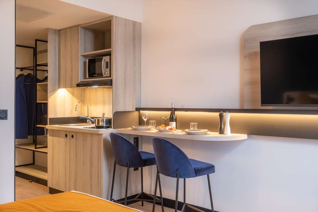 KYRIAD TOURS SUD BALLAN MIRE-guestroom-Guest Room,Guest Room Amenity,Kitchen/Kitchenette,On-Site.jpg