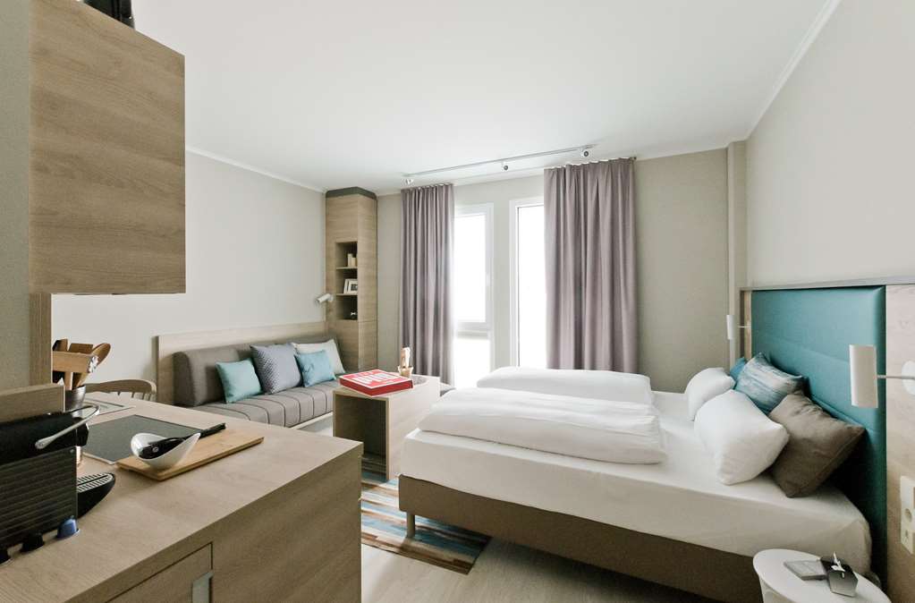 ELAYA HOTEL STUTTGART BOEBLINGEN-guestroom-Guest Room,On-Site.jpg