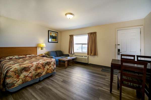 Suite - Canadas Best Value Inn Fort St John