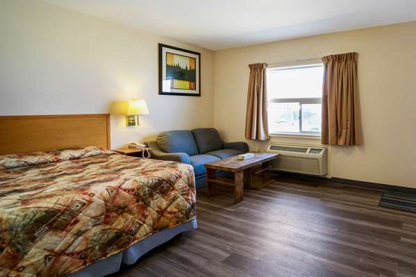 Suite - Canadas Best Value Inn Fort St John