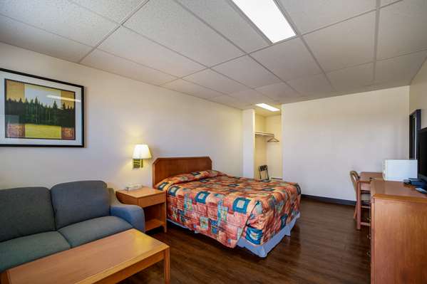  - Canadas Best Value Inn Fort St John