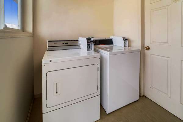  - Canadas Best Value Inn Fort St John