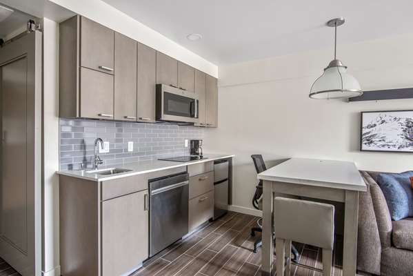 Suite - Hyatt House Hotel Midtown Sacramento