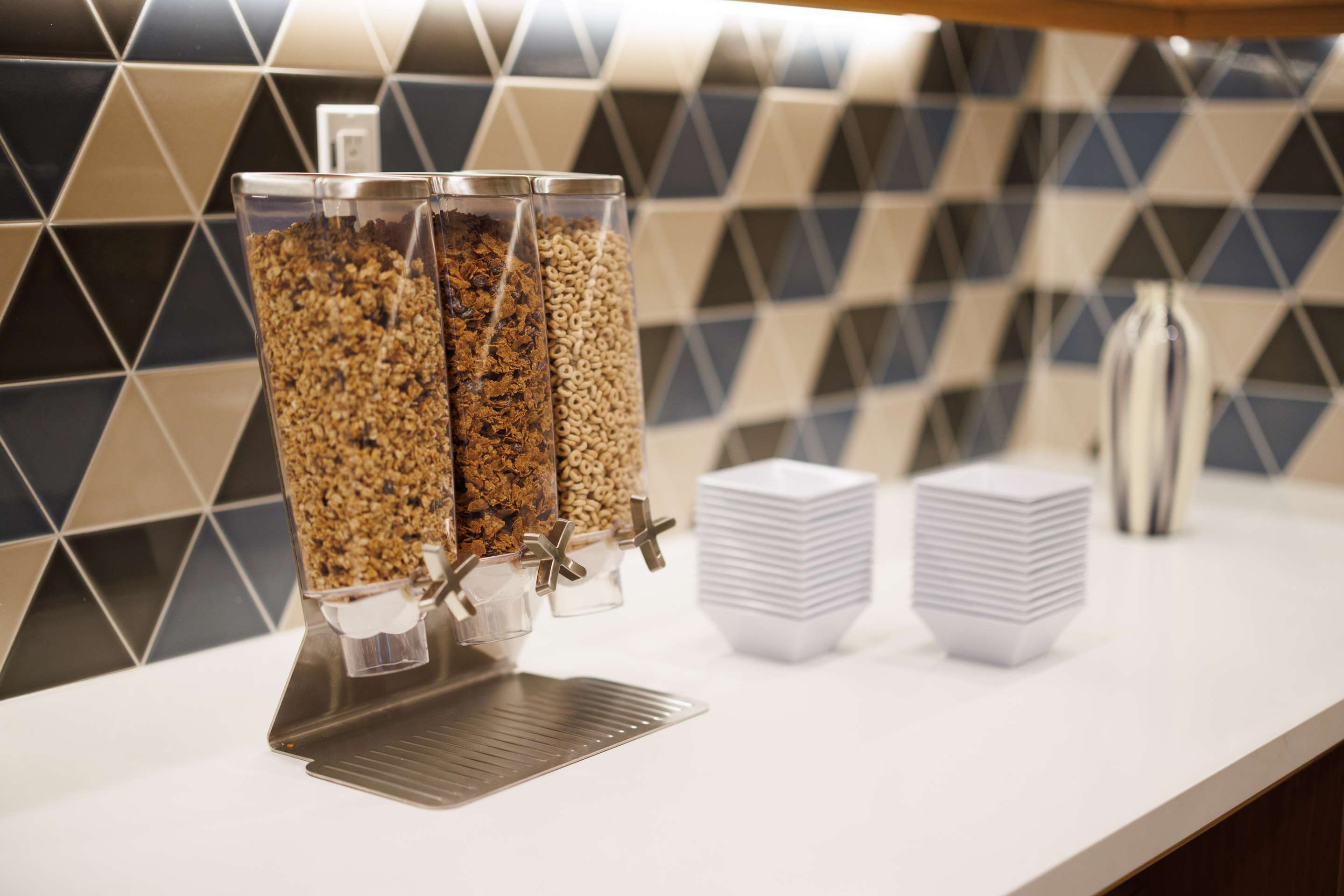 Breakfast Area | Hyatt Place San Carlos