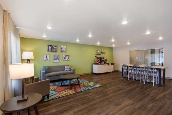  - WoodSpring Suites Panama City