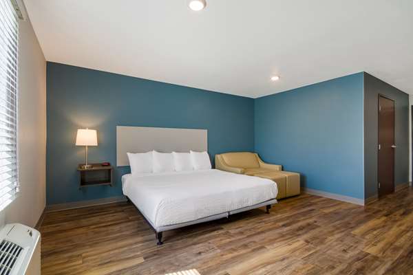 Suite - WoodSpring Suites Panama City