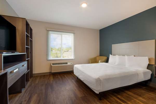  - WoodSpring Suites Panama City