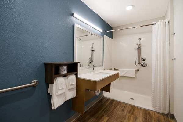  - WoodSpring Suites Panama City