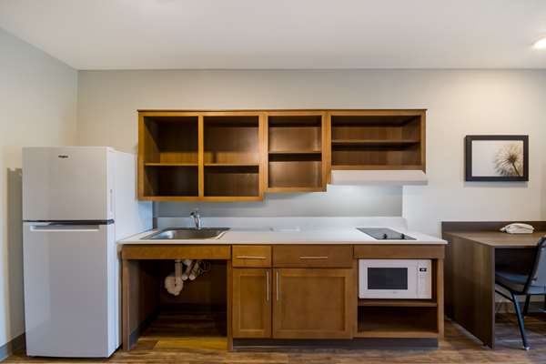  - WoodSpring Suites Panama City